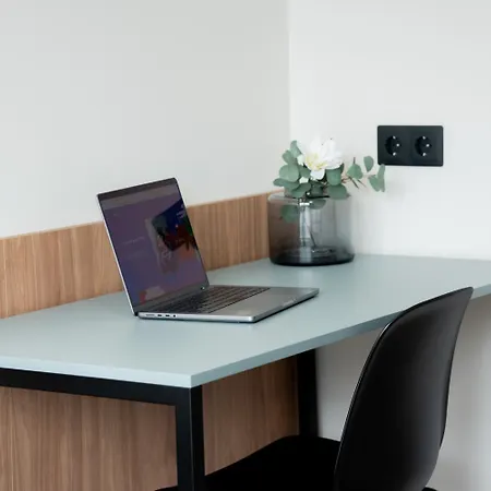 Youston Self Check-in Coliving Hotel