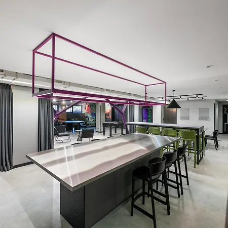 Youston Self Check-in Coliving * Riga